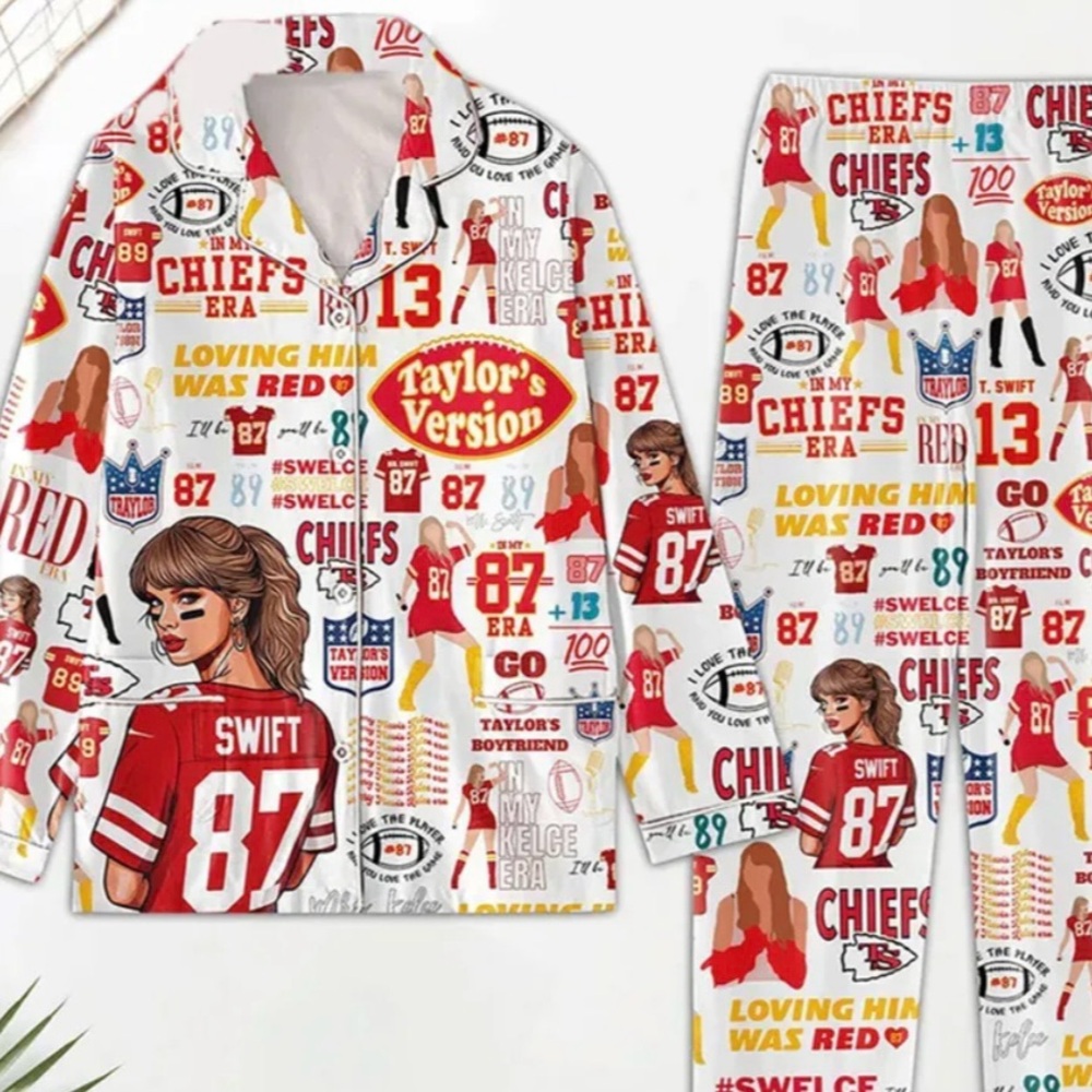 Swift and Kelsey Fun Pajamas Size XL NWT